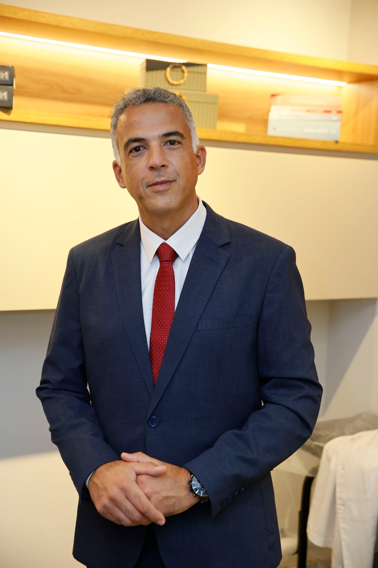 Dr. Germano Lefundes